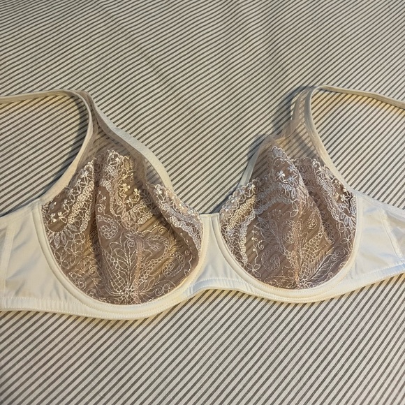 NWOT* lace bra 34C - Picture 4 of 4